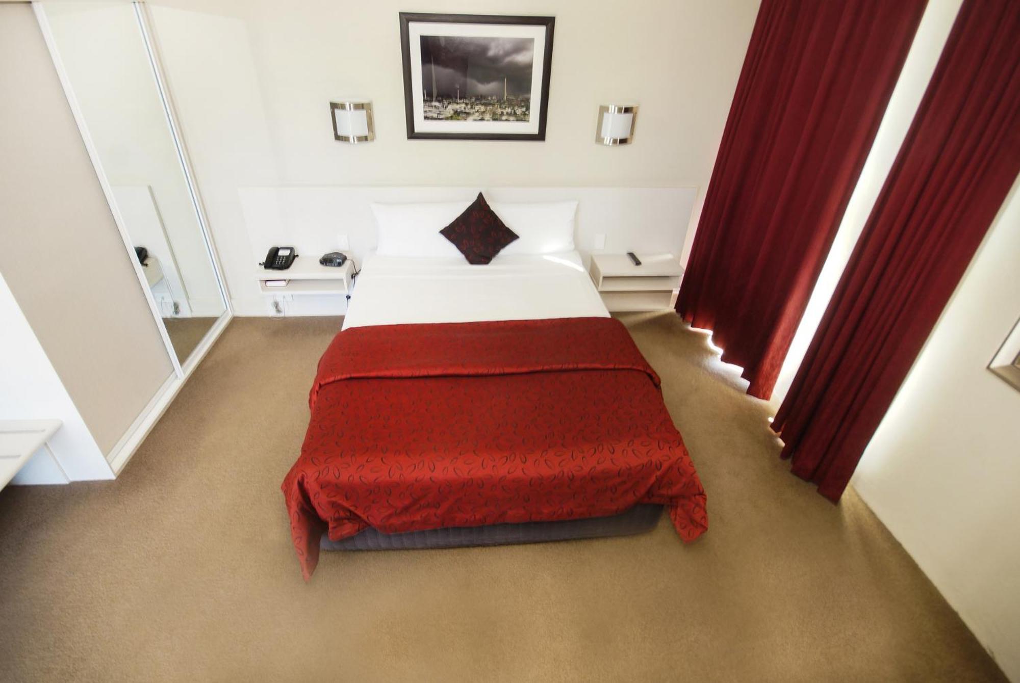 Isa Hotel Mount Isa Habitación foto