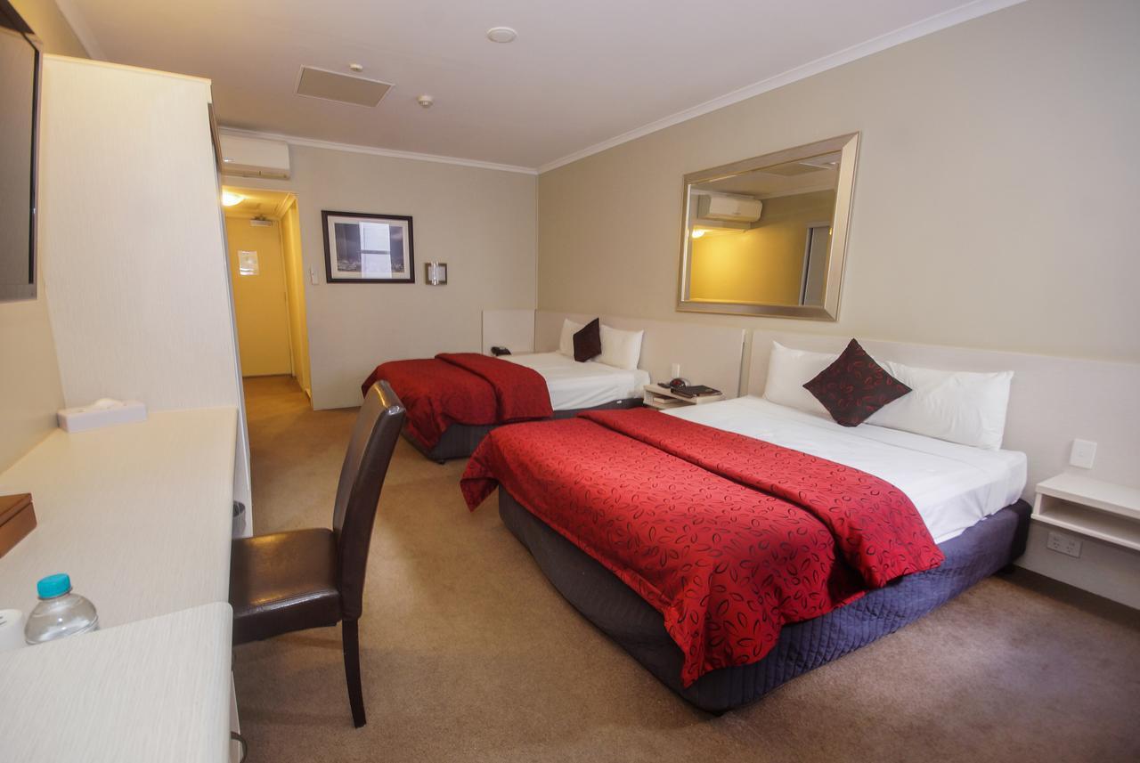 Isa Hotel Mount Isa Habitación foto
